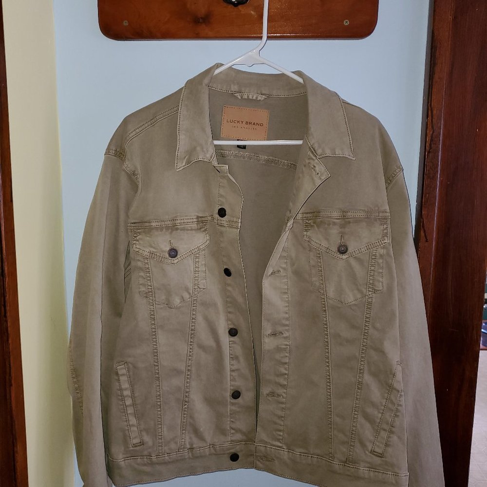 Lucky Brand Sateen jacket. Size XL